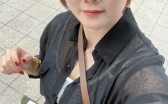 乌克兰女人与动ZOZO